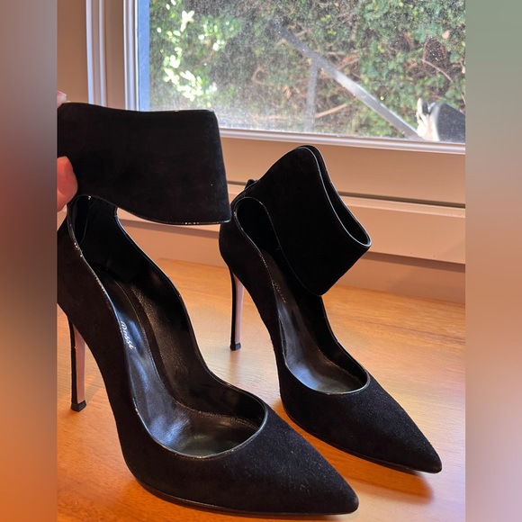 GIANVITO ROSSI SUEDE ANKLE WRAP PUMPS SZ 38 (fits a 7.5) - Picture 2 of 3